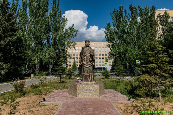 Памятник Николаю Чудотворцу г. Волжский