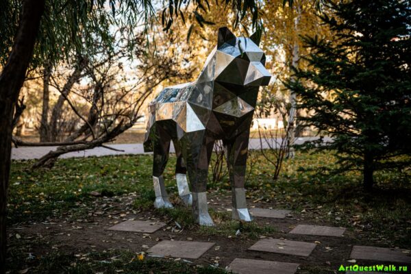 Декоративный объект Волк . Волгоград. Достопримечательность Арт-Квест-Прогулка