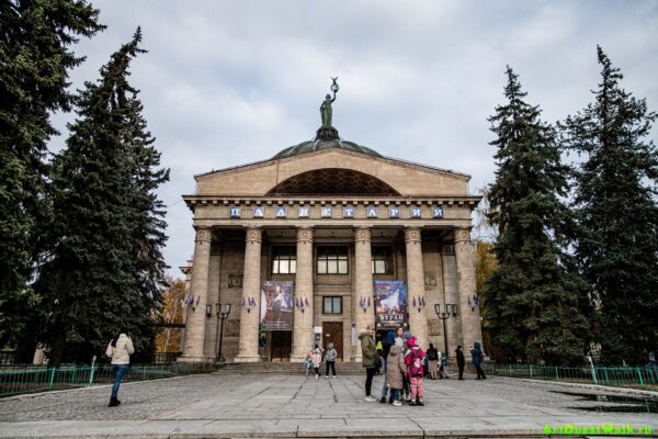 Здание планетария Достопримечательность Арт-Квест-Прогулка