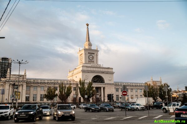 Здание железнодорожного вокзала Достопримечательность Арт-Квест-Прогулка